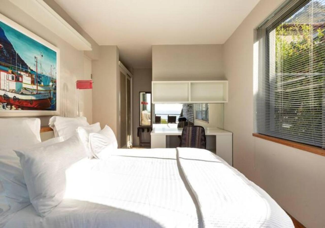 Seaview Apartment In Muizenberg Exterior foto