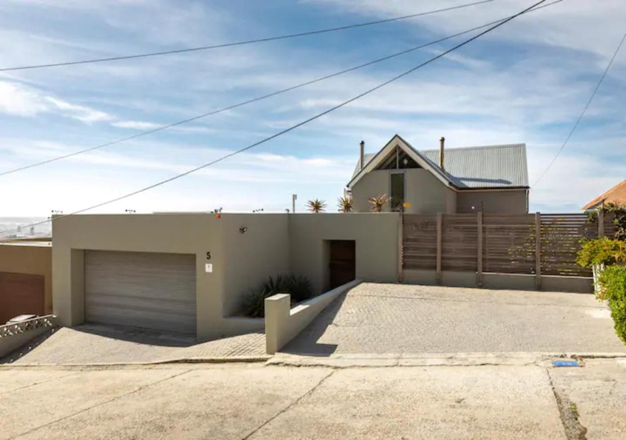 Seaview Apartment In Muizenberg Exterior foto