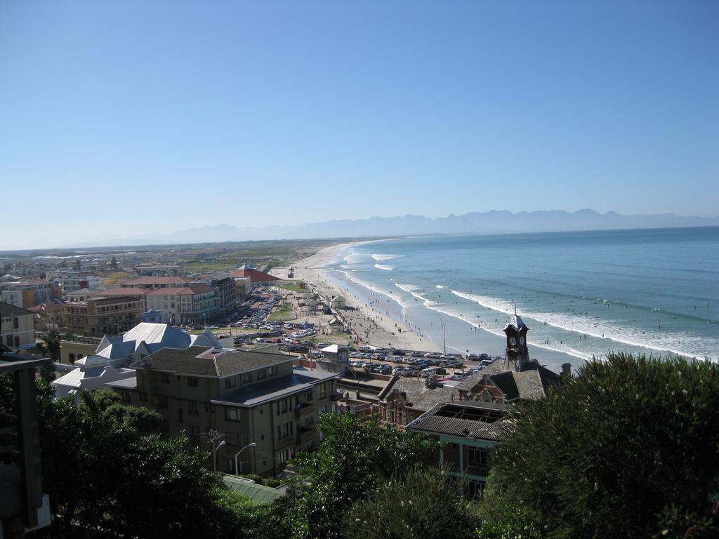Seaview Apartment In Muizenberg Exterior foto